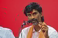 PTI : Maratha activist Manoj Jarange |